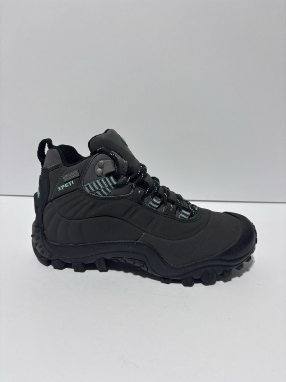 Xpeti Women’s Thermator 6 Waterproof Hiking Boots, Size 8.5 M